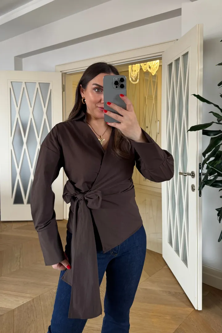 Kruvaze Yaka Bağlamalı Kadın Gömlek 5