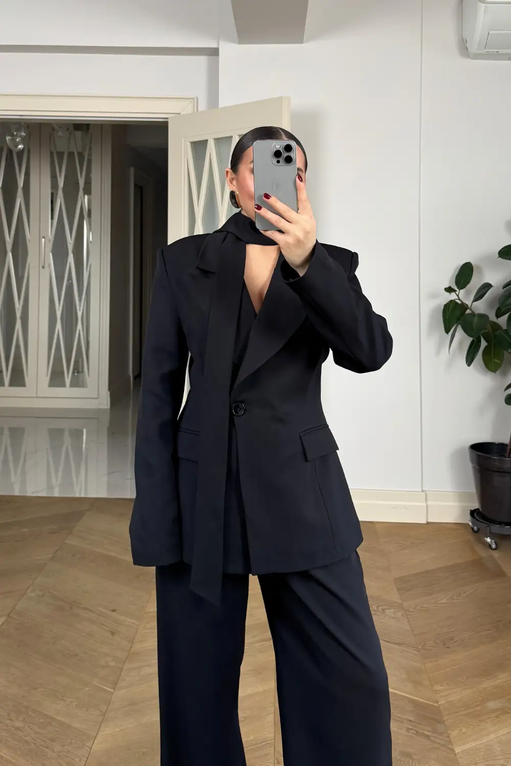 Fular Detaylı Blazer Kadın Ceket - SİYAH