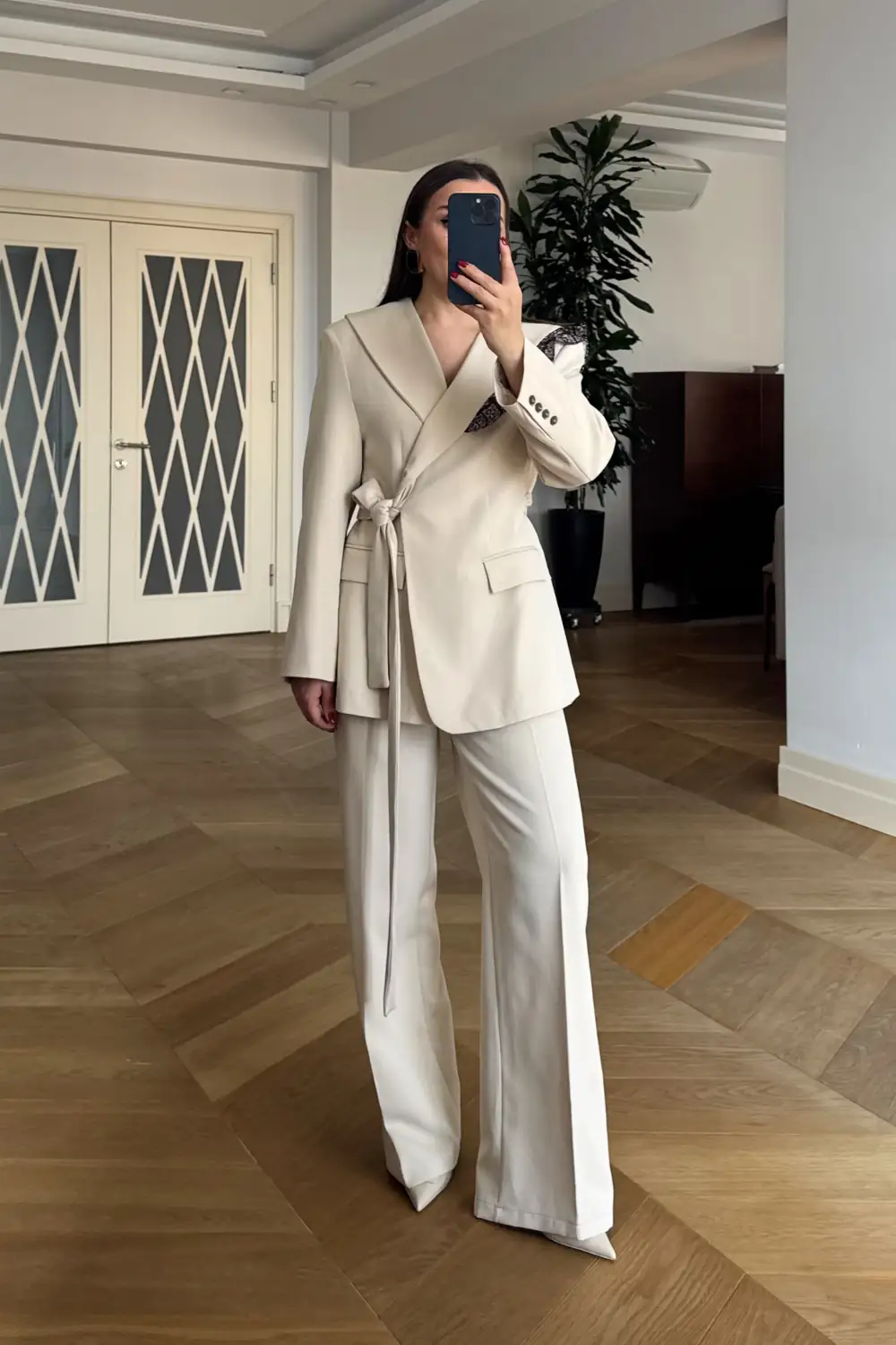 Pelerin Detaylı Blazer Ceket Pantolon Kadın Takım - Bej