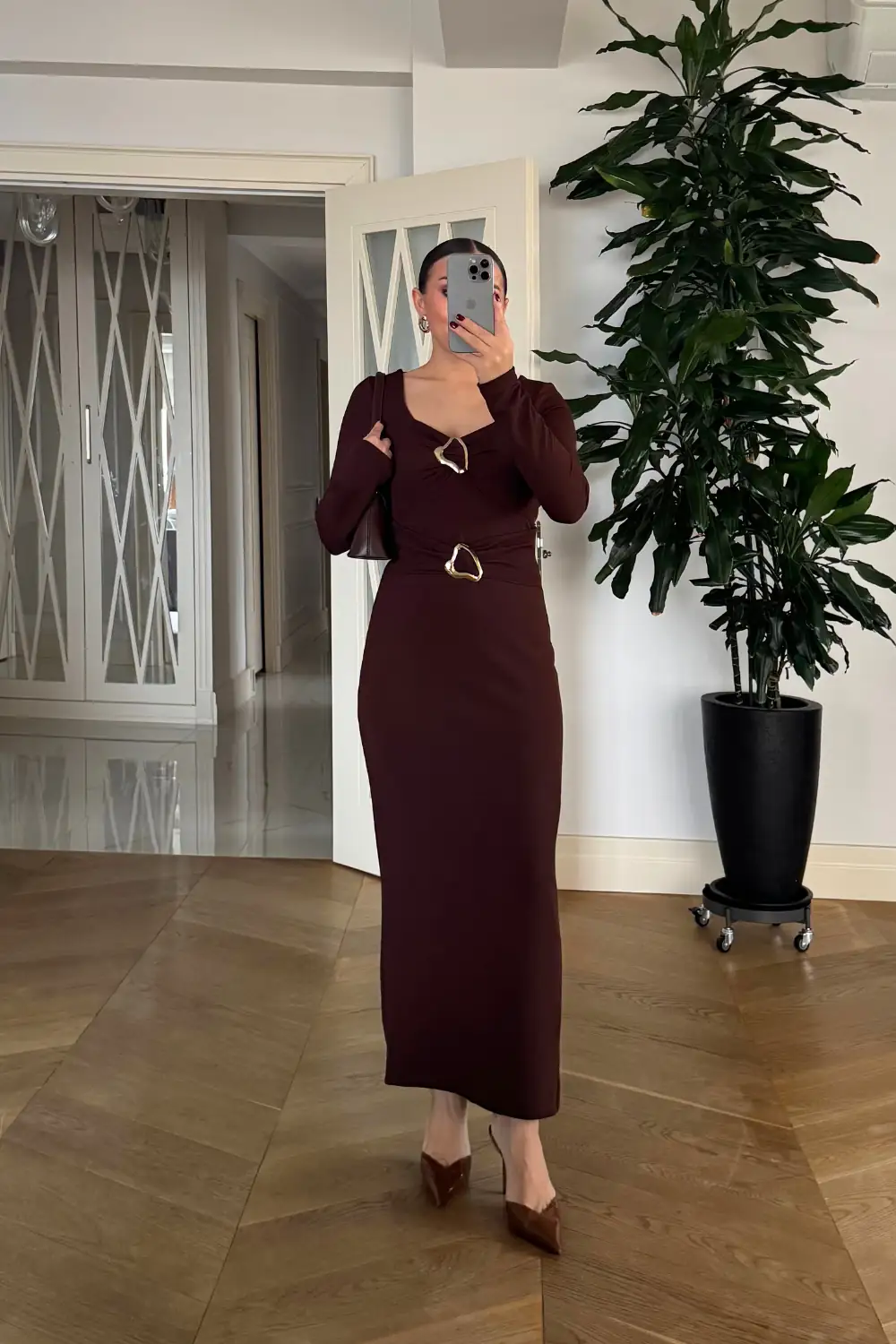 Kalp Yaka Uzun Kollu Elbise 5