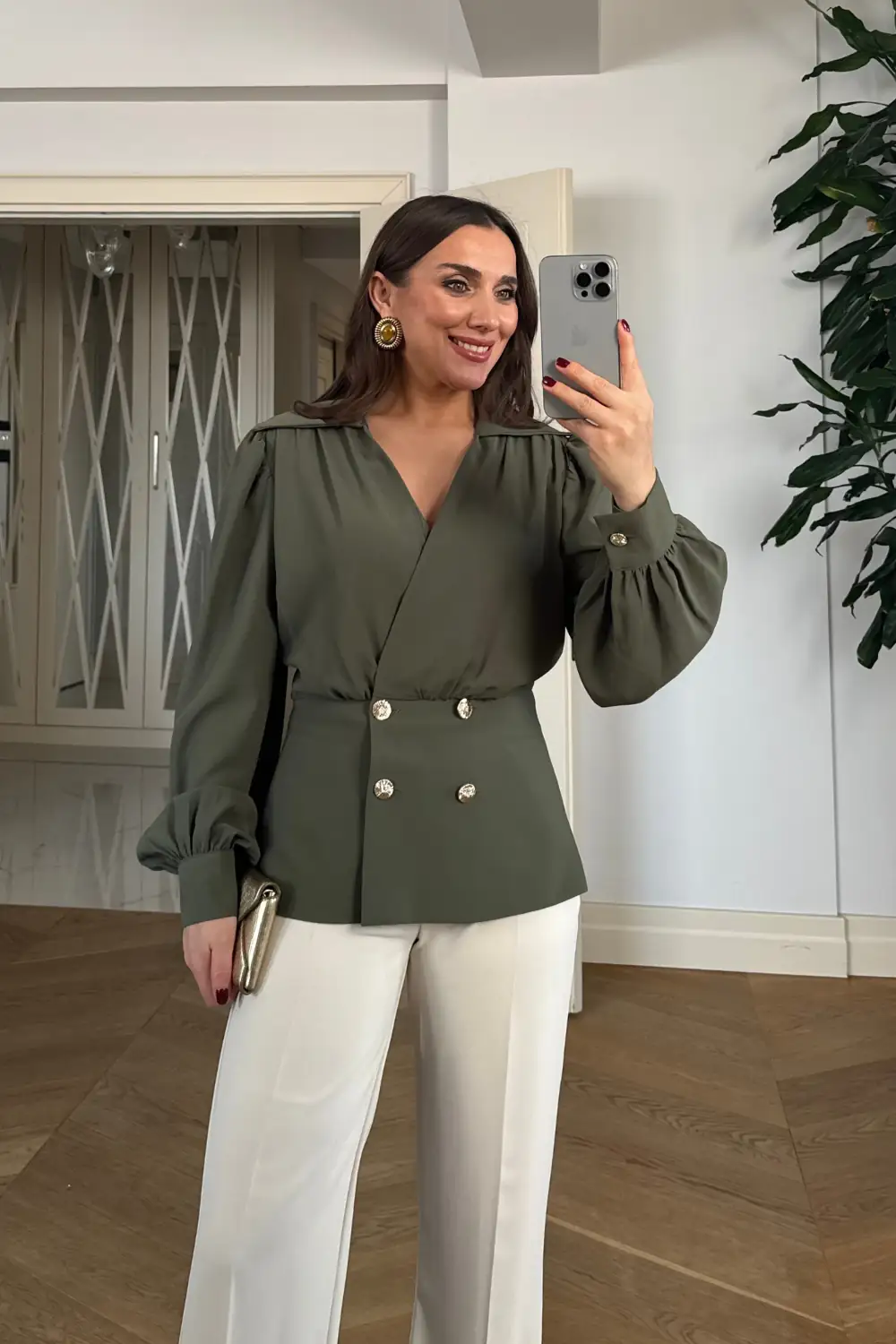 Kruvaze Yaka Gold Düğmeli Bluz 4