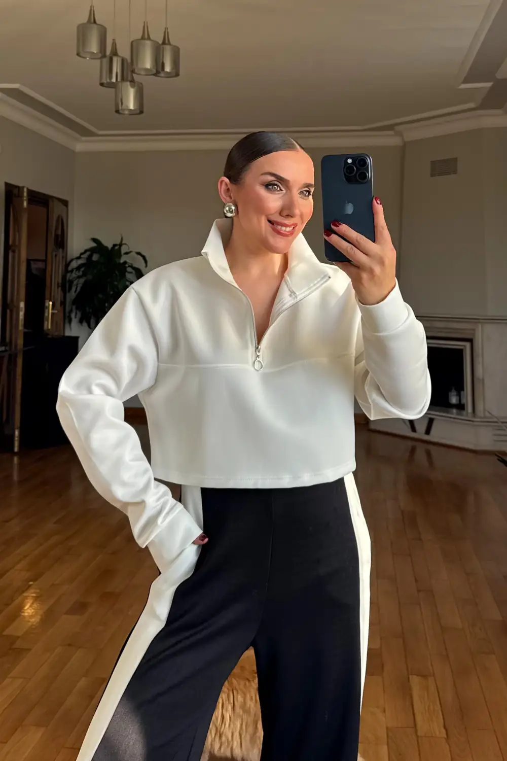 Fermuarlı Dik Yaka Kadın Crop Sweatshirt - Ekru