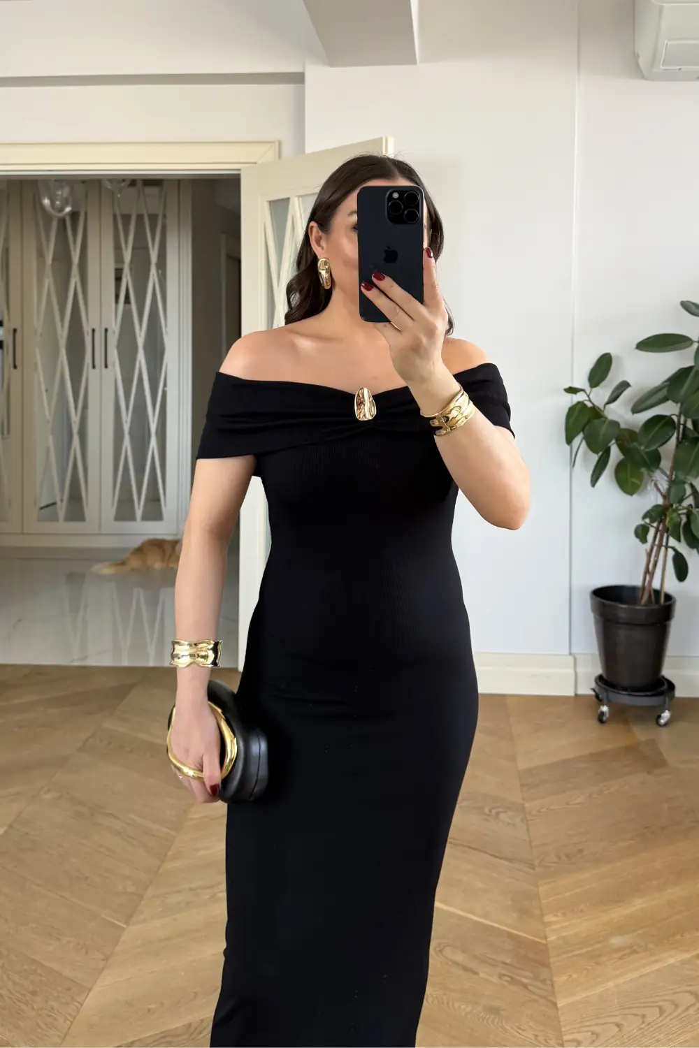 Madonna Yaka Toka Detaylı Elbise 4