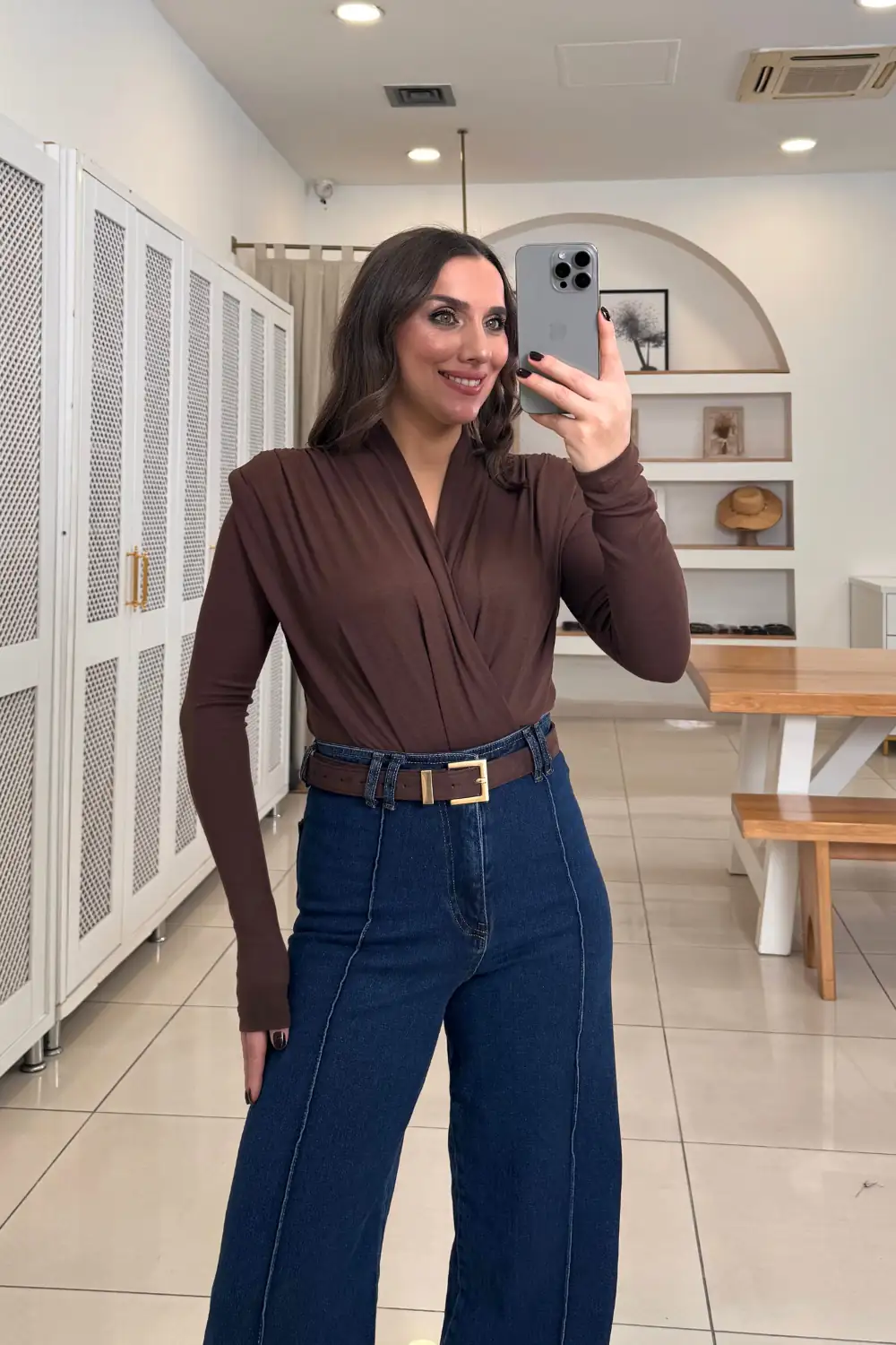 Kruvaze Yaka Vatkalı Uzun Kollu Bodysuit - Kahverengi