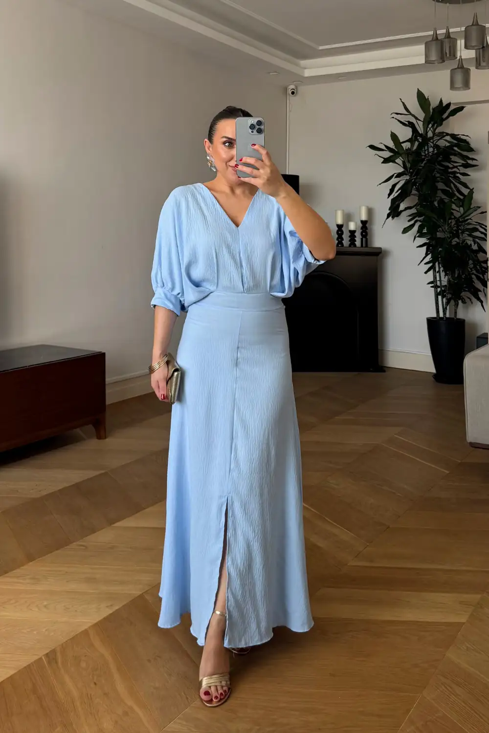 V Yaka Kısa Kollu Uzun Elbise - Bebe Mavi