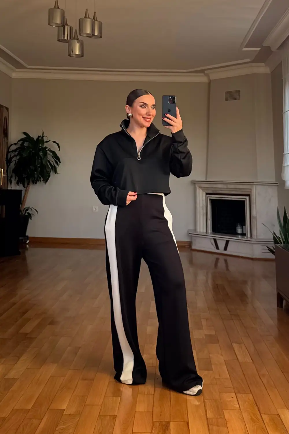 Fermuarlı Dik Yaka Kadın Crop Sweatshirt - SİYAH