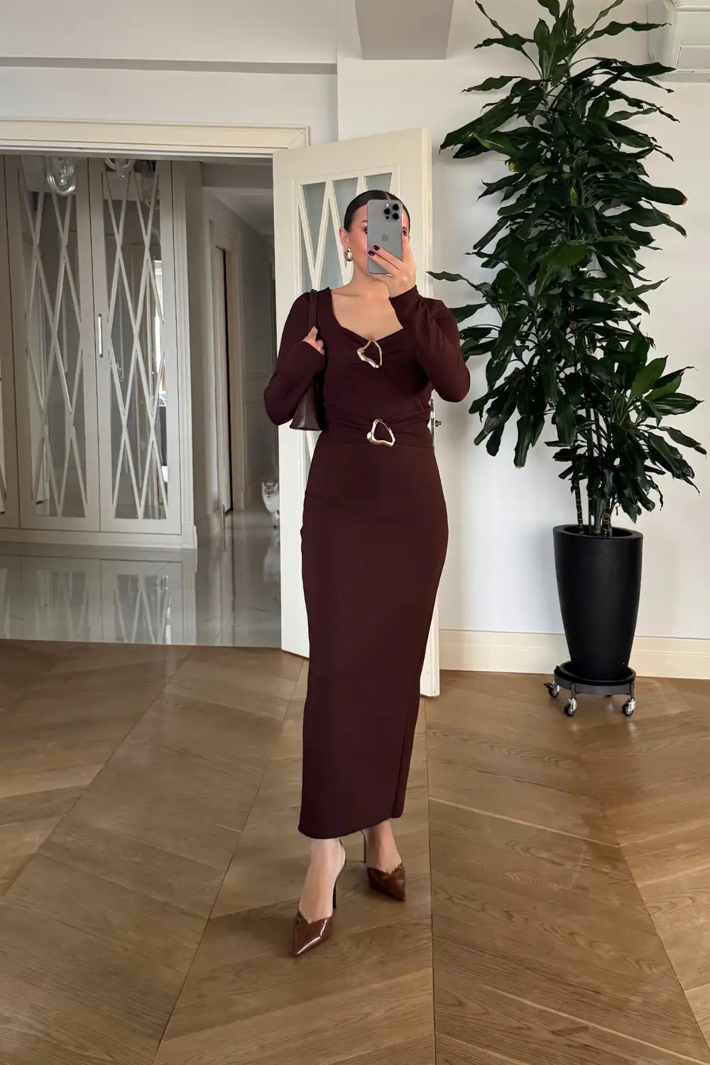 Kalp Yaka Uzun Kollu Elbise 6