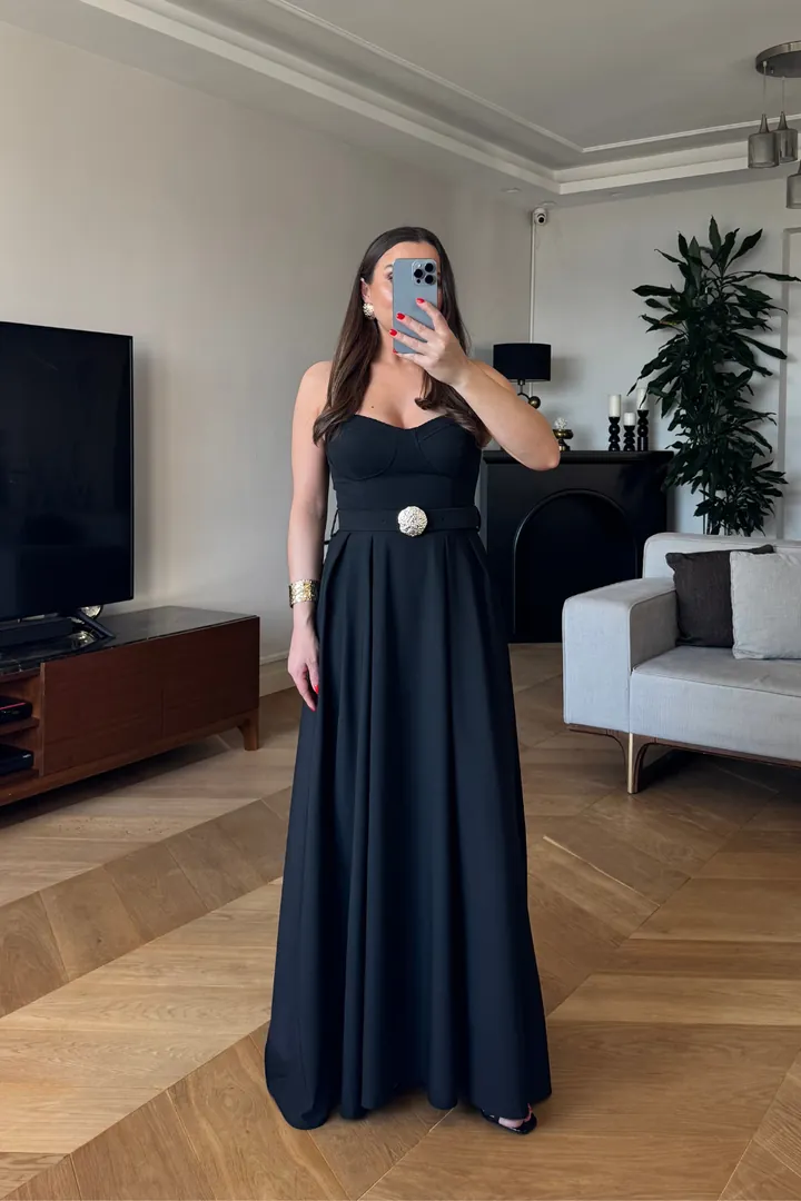 Göğüs Kuplu Askılı Uzun Elbise 8