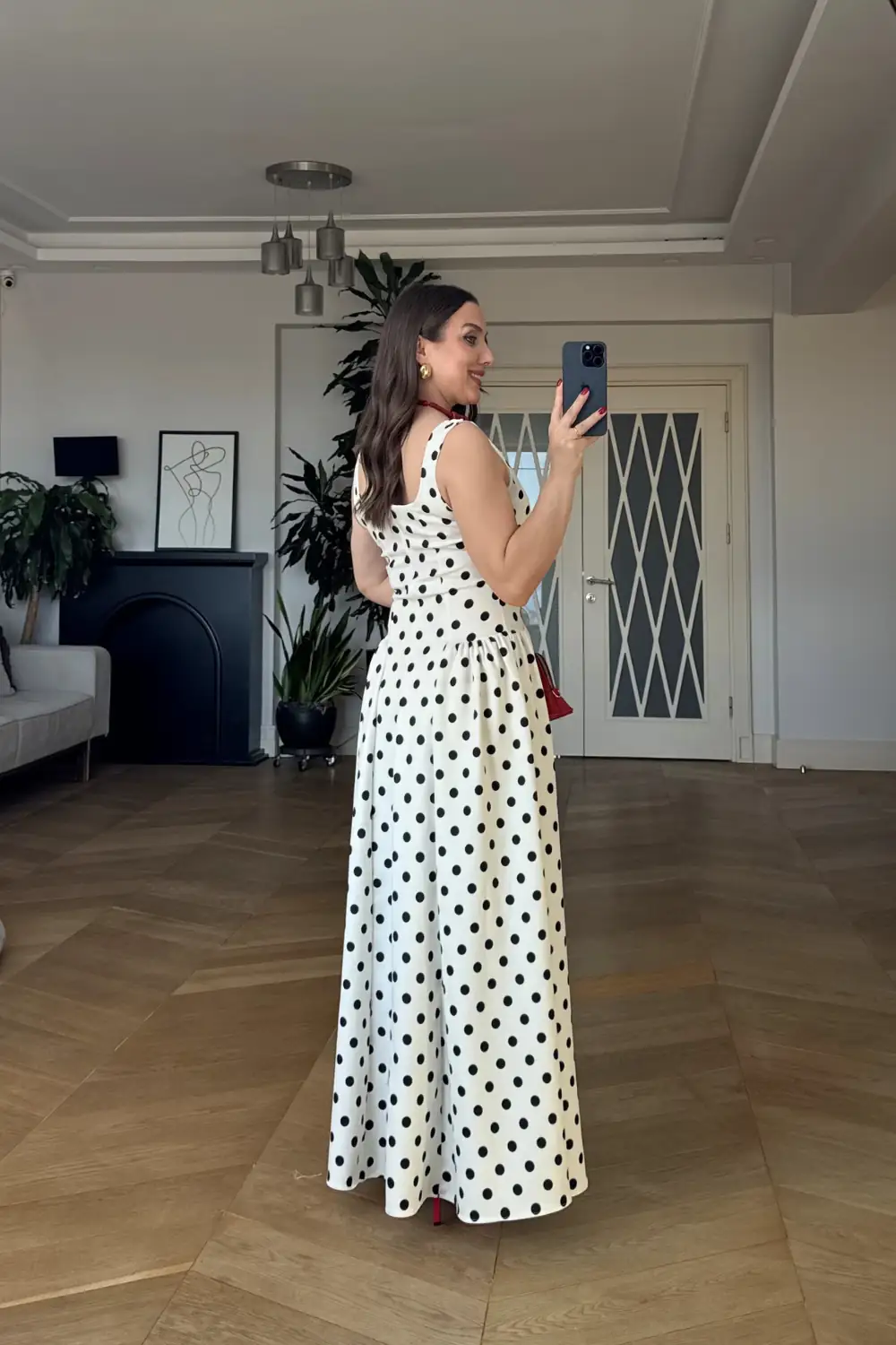 Kare Yaka Puantiyeli Askılı Midi Elbise 7