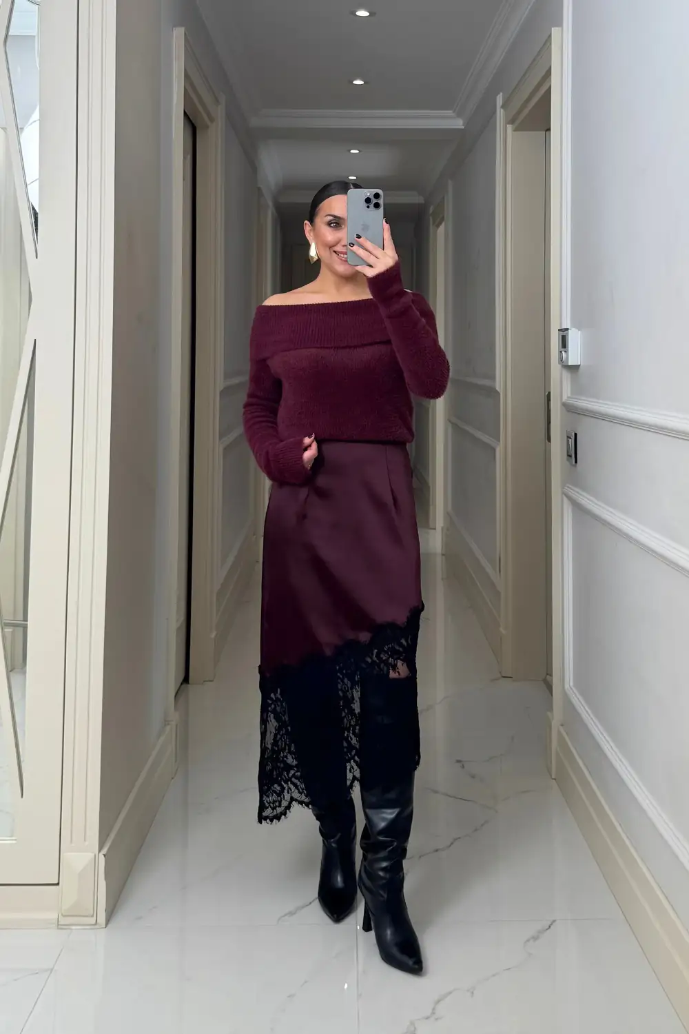 Asimetrik Kesim Dantel Detaylı Saten Etek 1