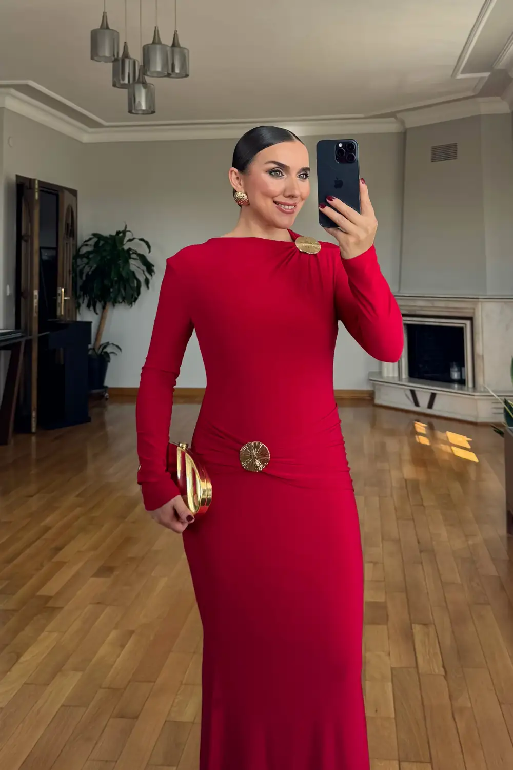Kayık Yaka Tokalı Uzun Kollu Elbise - Kırmızı