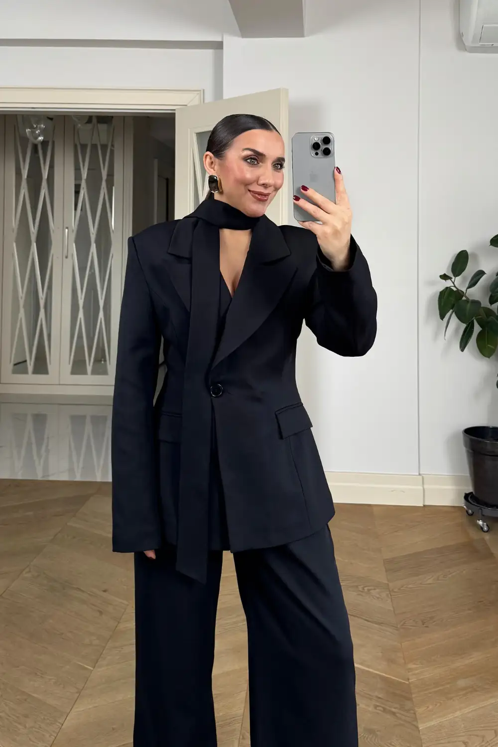 Fular Detaylı Blazer Kadın Ceket - SİYAH