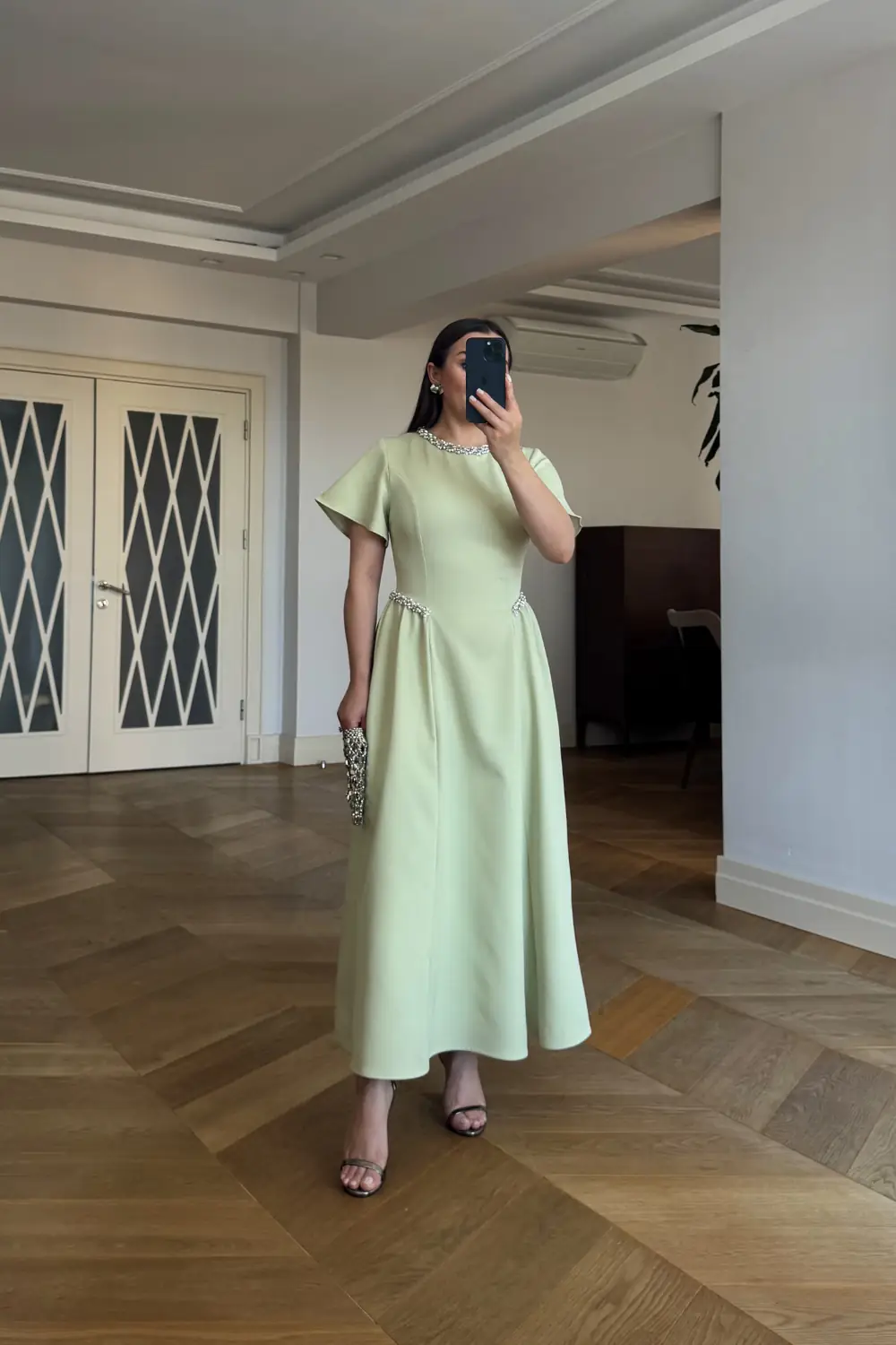 Taş Detaylı Kısa Kollu Midi Elbise - Mint Yeşil