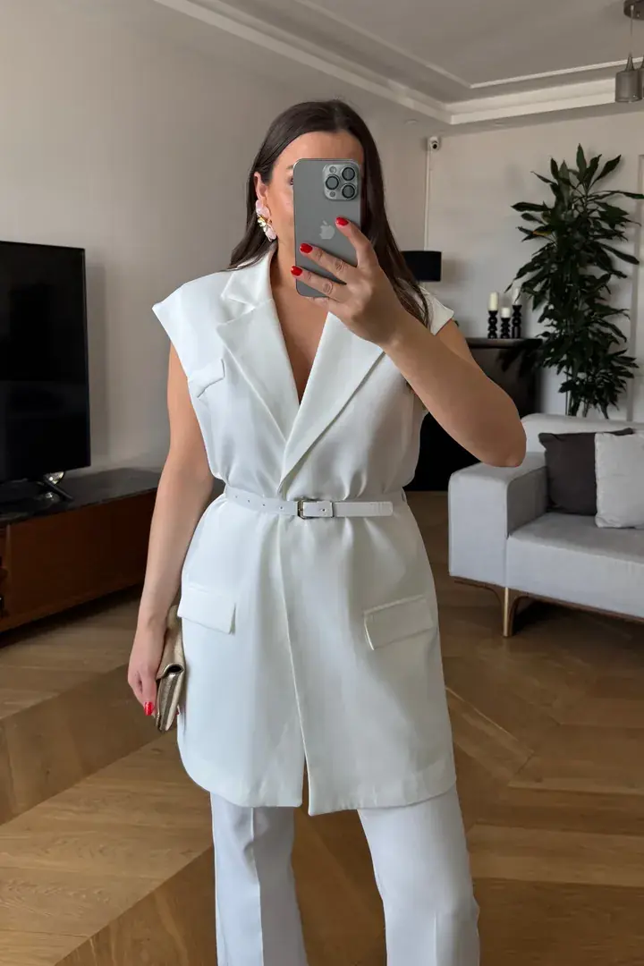 Kemerli Oversize Kadın Yelek - Beyaz