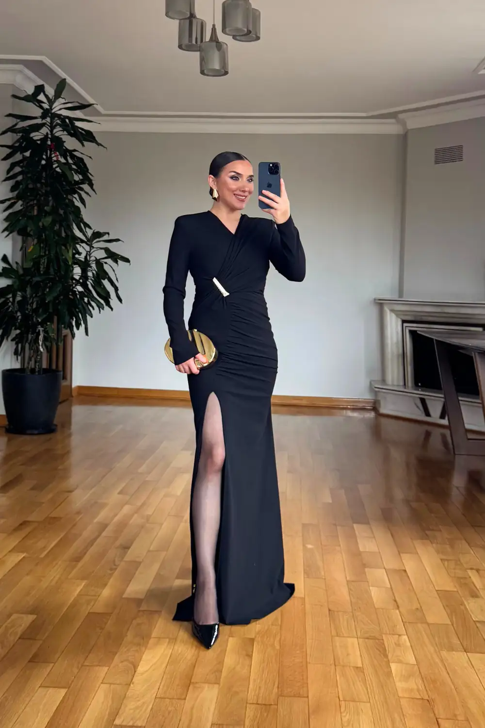 Kruvaze Drape Detaylı Yırtmaçlı Maxi Elbise - SİYAH