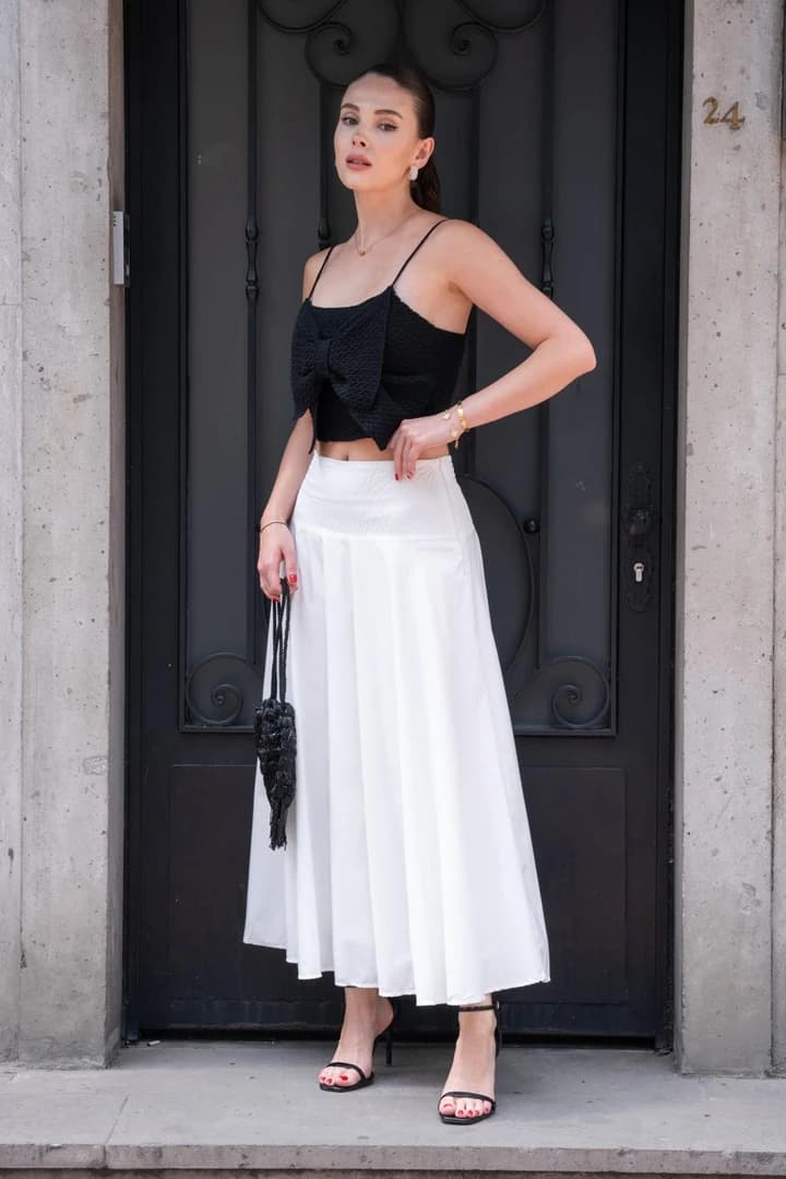 Fiyonk Detaylı Askılı Triko Crop 4