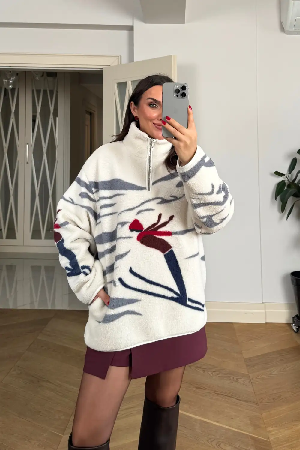Dik Yaka Fermuarlı Polar Kadın Sweatshirt - Ekru