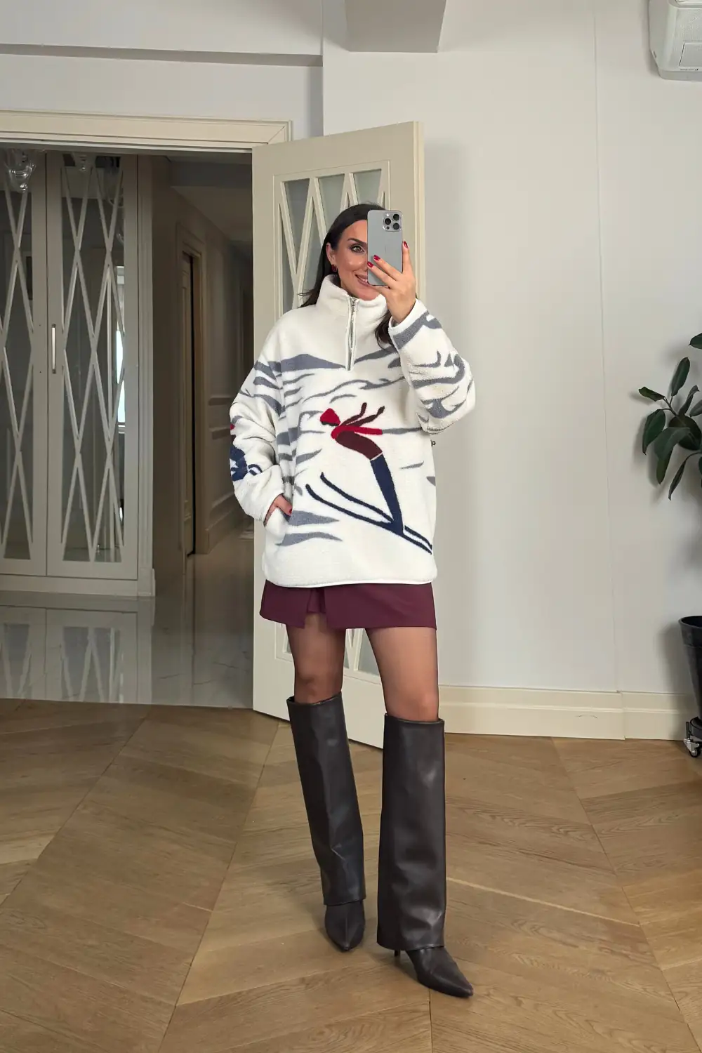 Dik Yaka Fermuarlı Polar Kadın Sweatshirt - Ekru