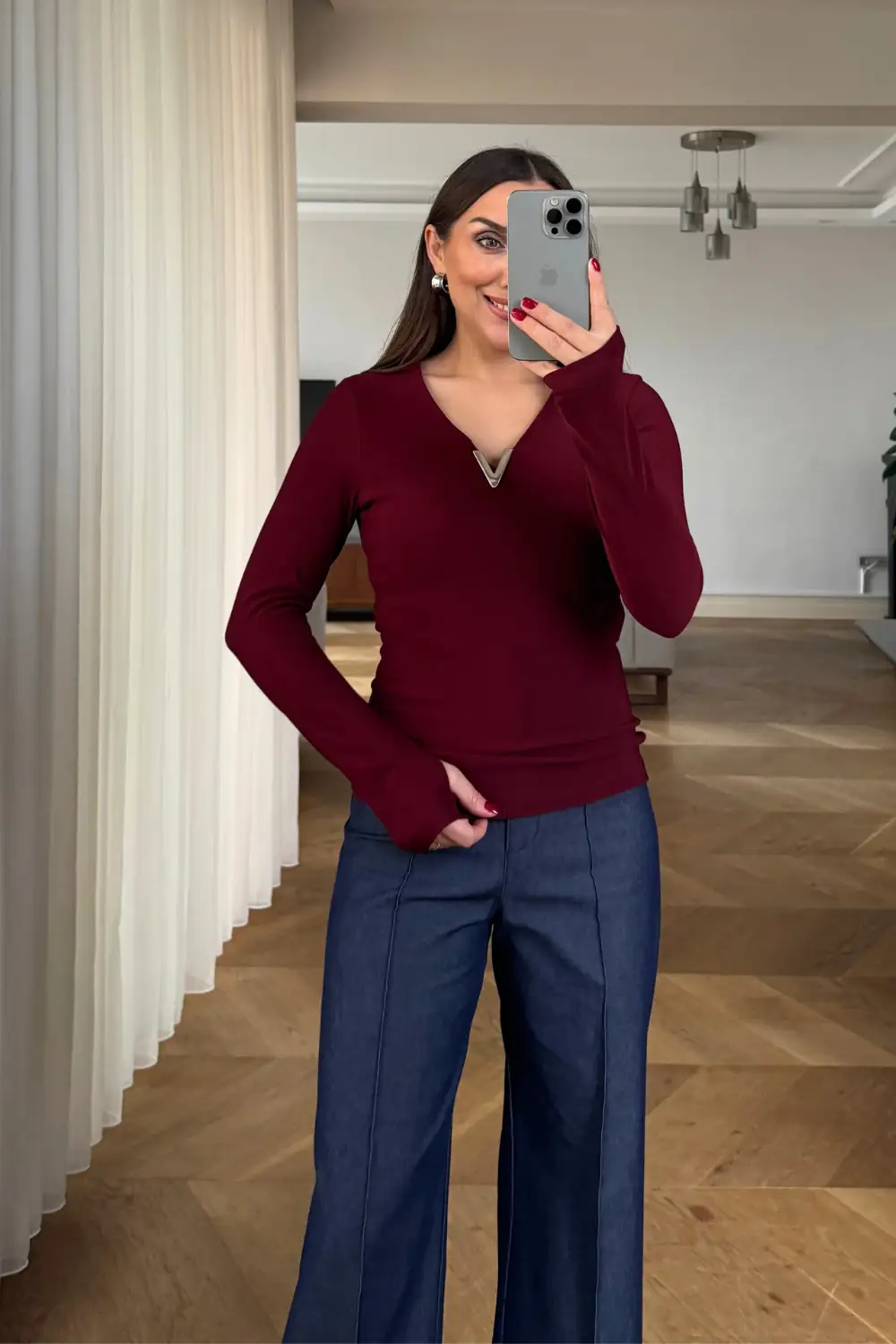 Aksesuar Detaylı V Yaka Bluz - BORDO