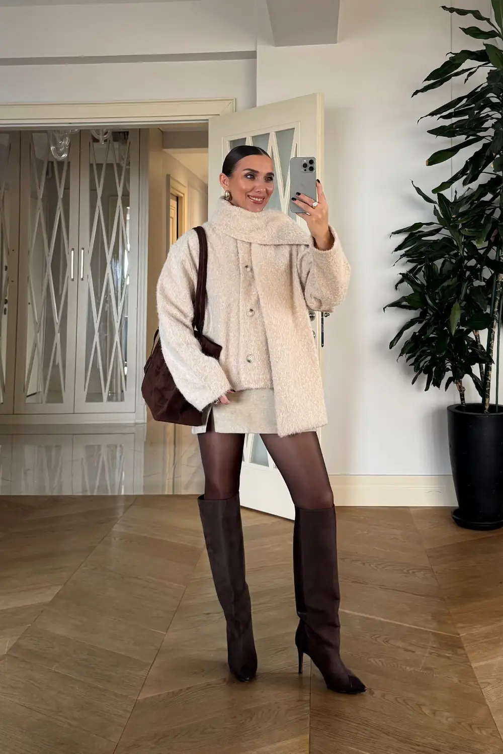 Atkı Detaylı  Düğmeli Kadın Ceket 1