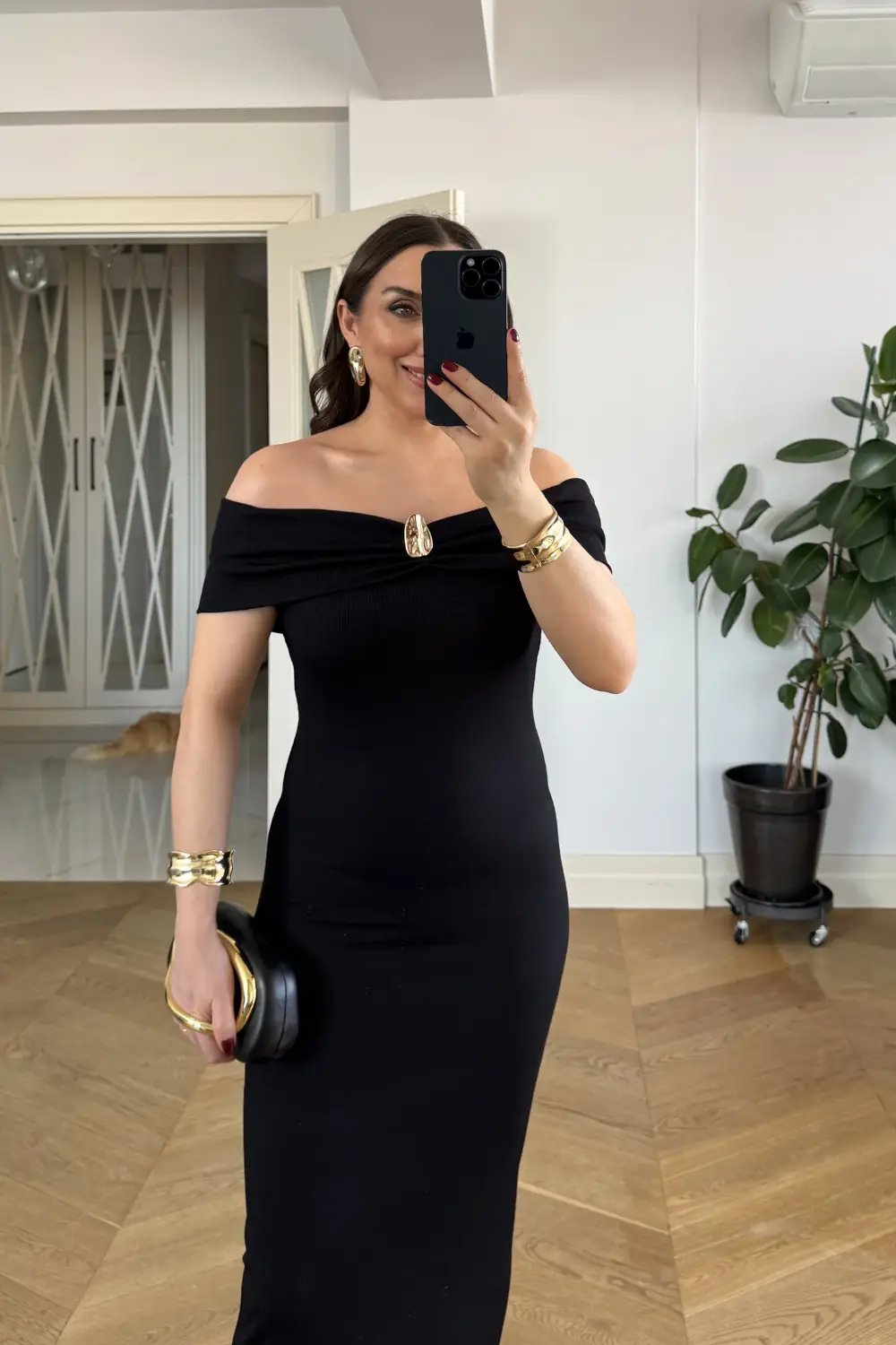 Madonna Yaka Toka Detaylı Elbise 5