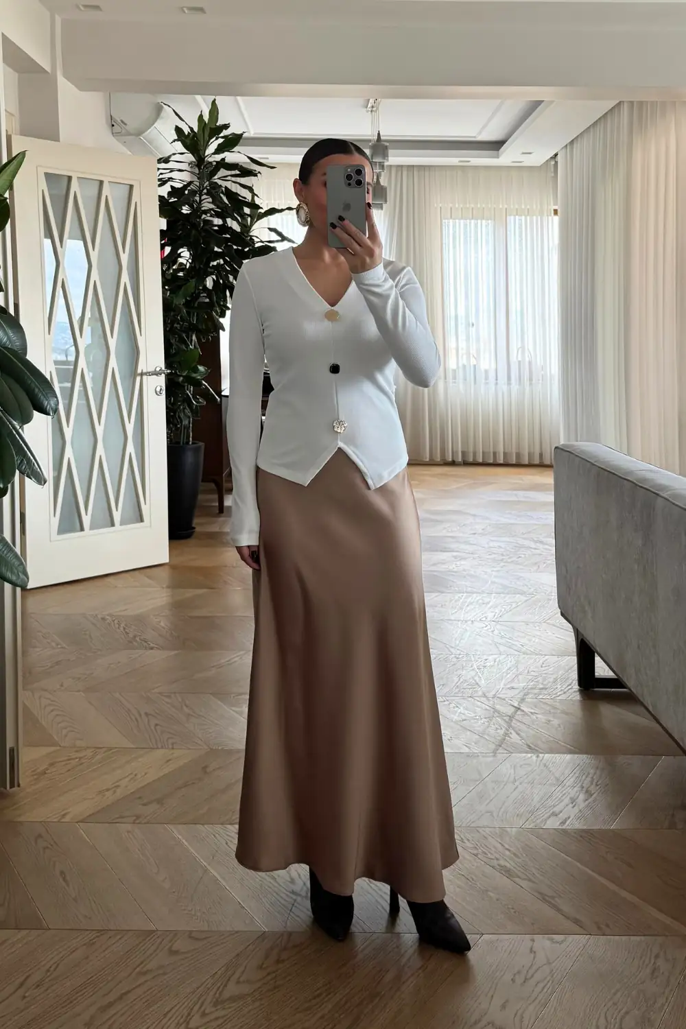 V Yaka Fitilli Uzun Kollu Bluz - Beyaz
