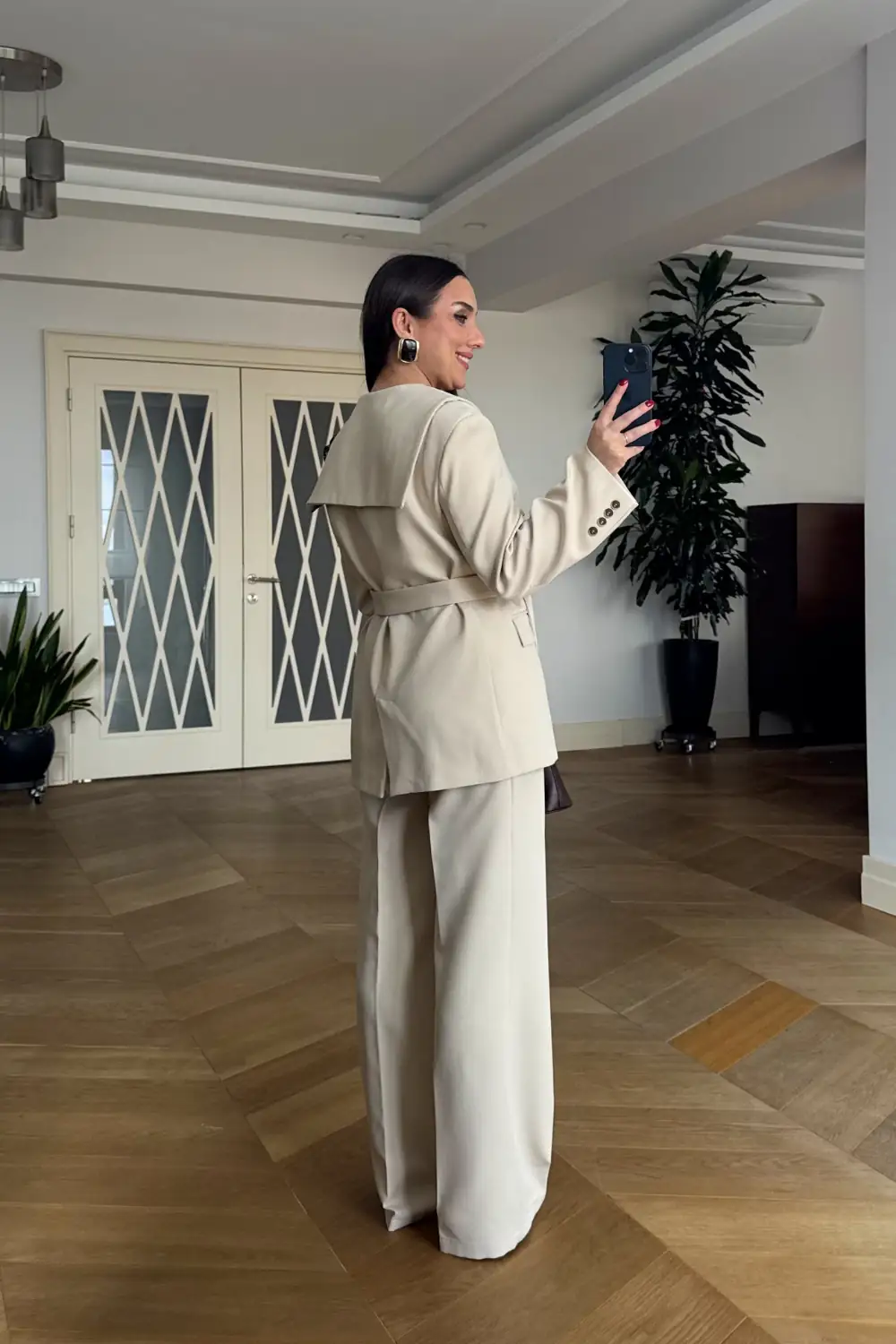 Pelerin Detaylı Blazer Ceket Pantolon Kadın Takım - Bej