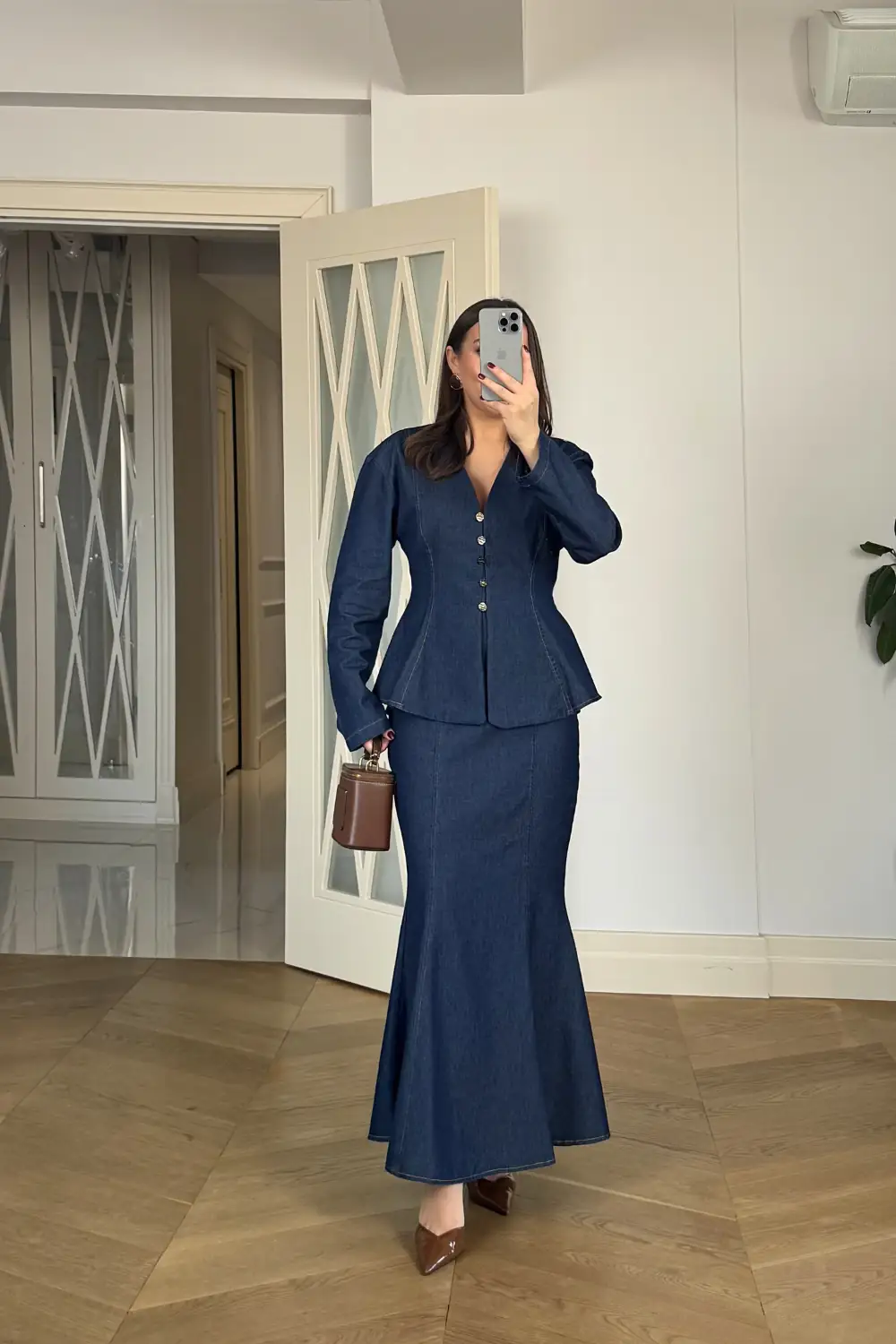 Vücüda Oturan Gömlek Etek Denim Takım 4