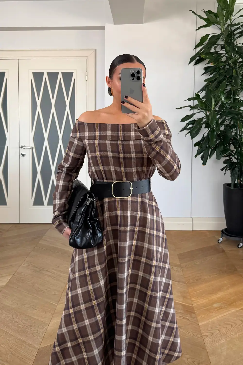 Madonna Yaka Ekoseli Elbise 3