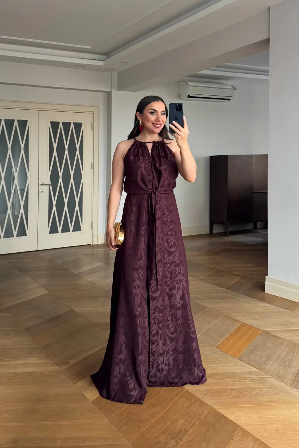 Halter yaka Bağlama Detaylı Uzun Elbise 2