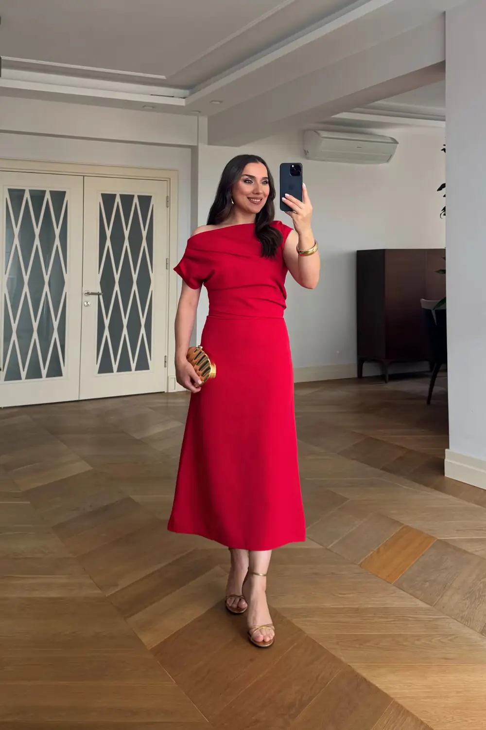 Kayık Yaka Drape Detaylı Midi Elbise - Kırmızı