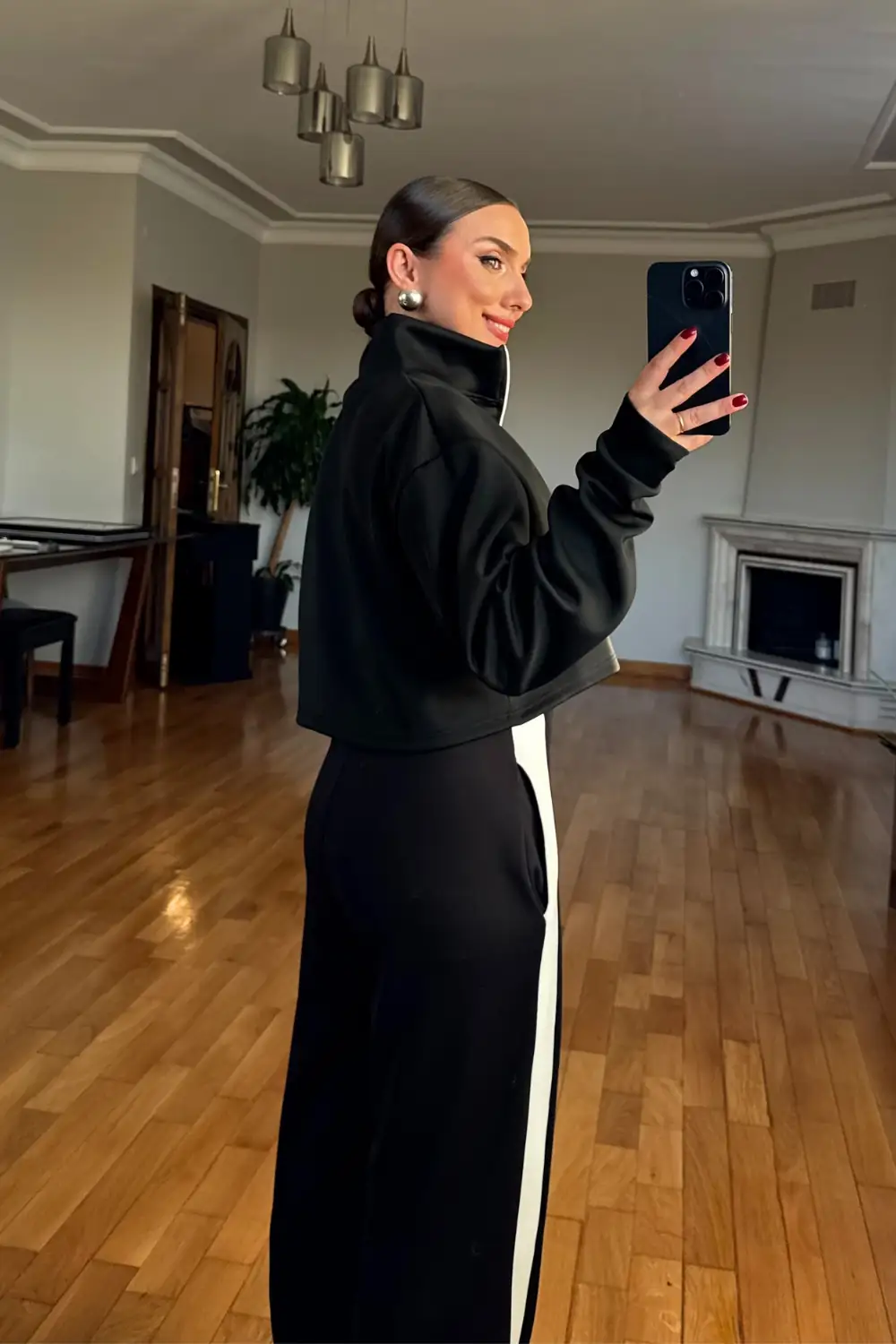 Fermuarlı Dik Yaka Kadın Crop Sweatshirt - SİYAH