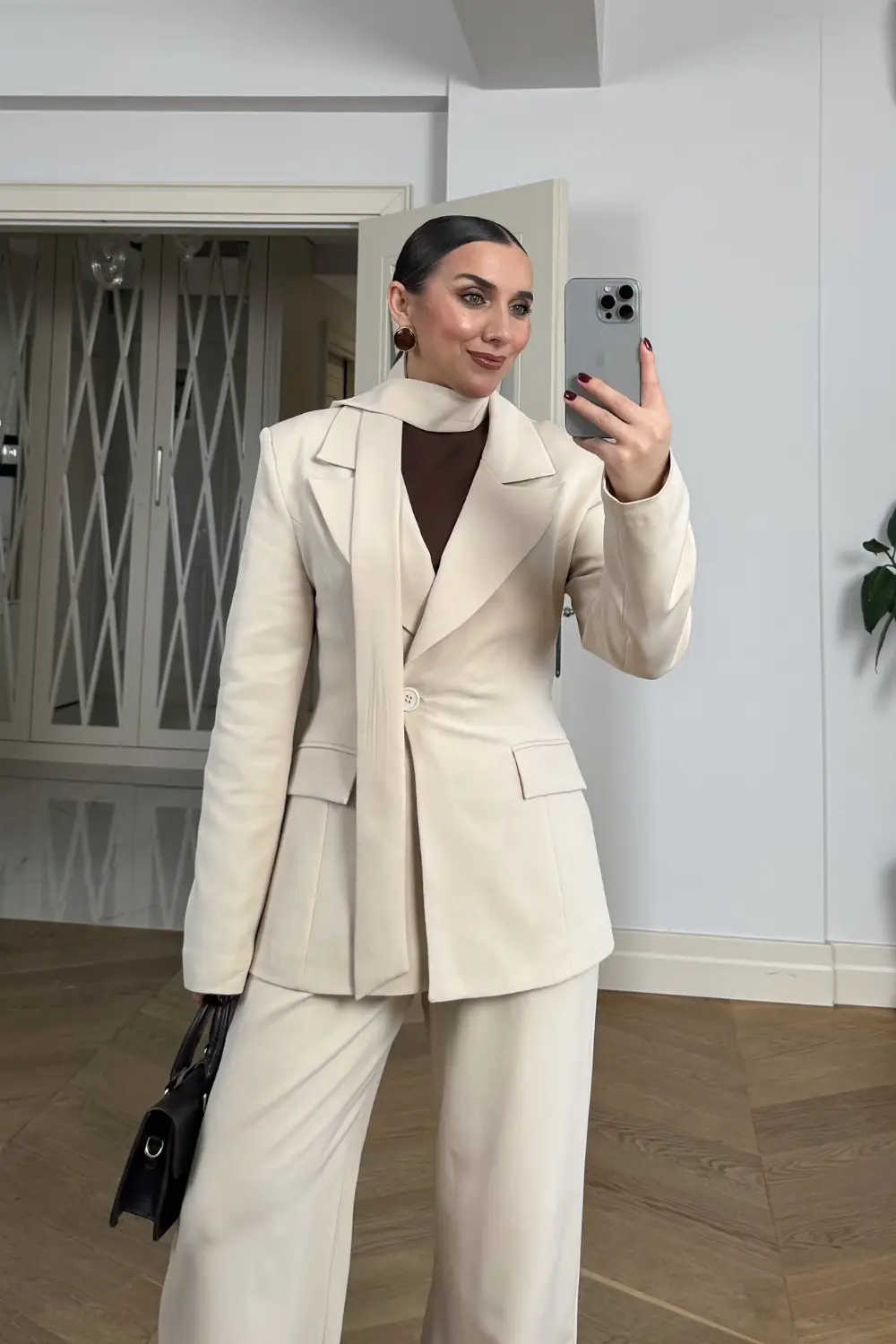 Fular Detaylı Blazer Kadın Ceket - Bej
