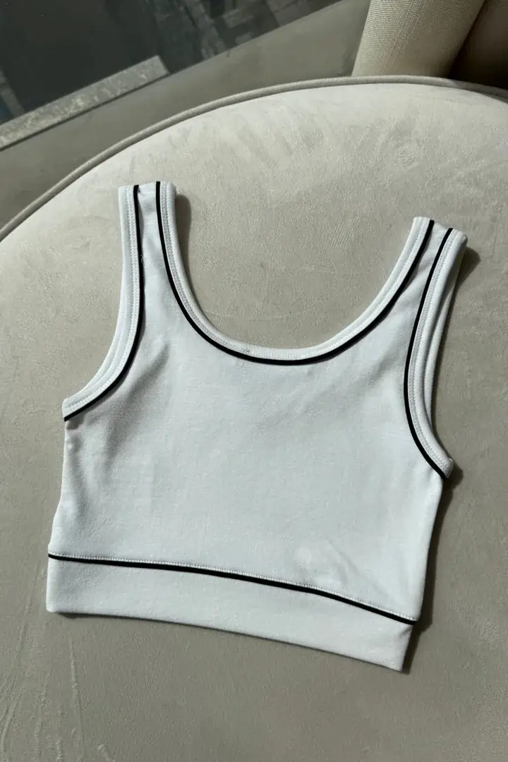 Kalp Yaka Askılı Crop - Beyaz