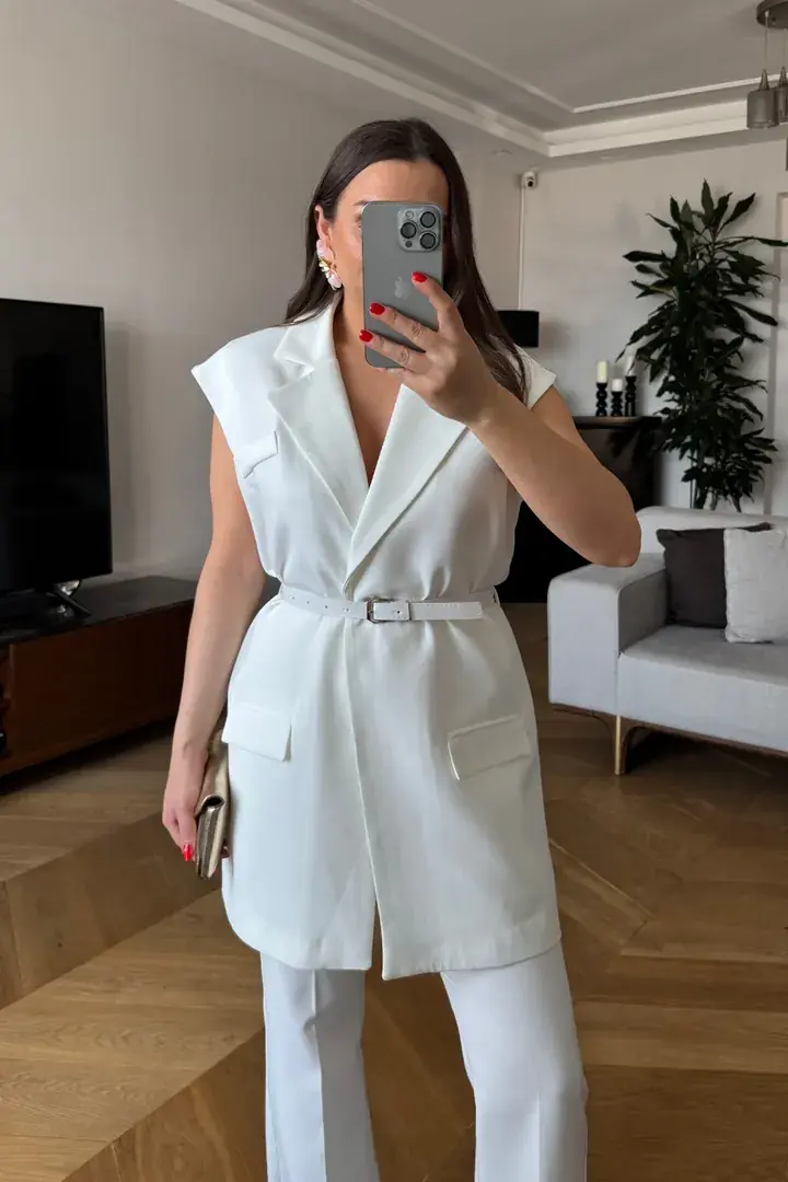 Kemerli Oversize Kadın Yelek - Beyaz