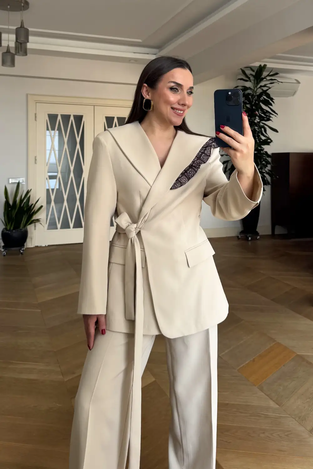 Pelerin Detaylı Blazer Ceket Pantolon Kadın Takım - Bej