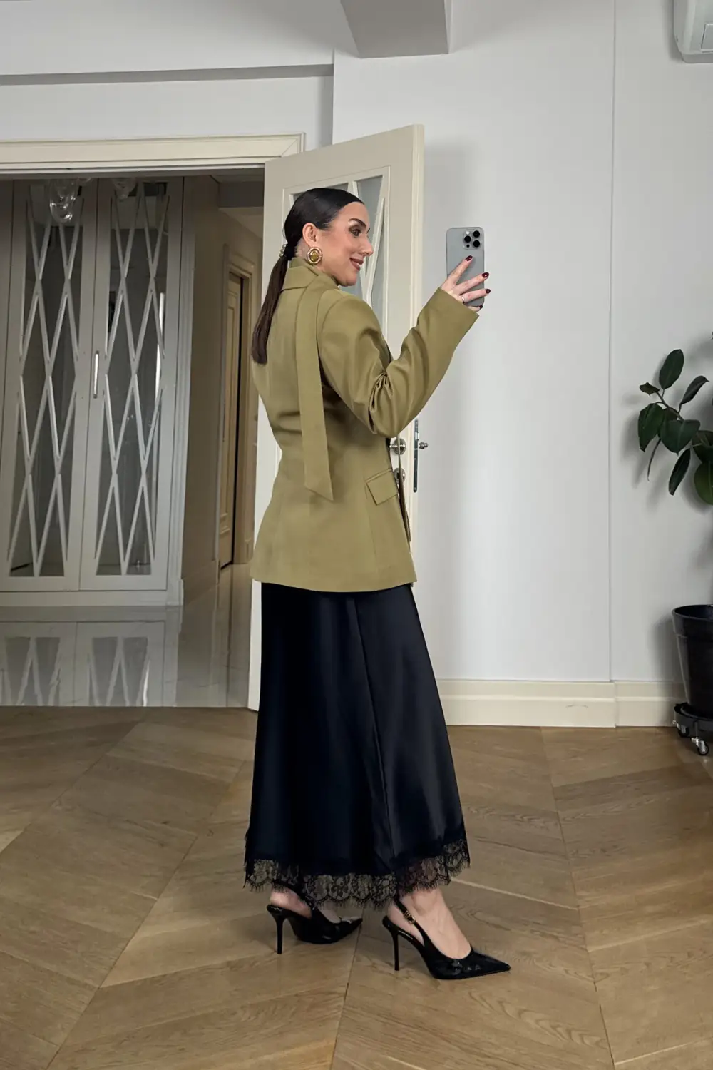 Fular Detaylı Blazer Kadın Ceket - HAKİ