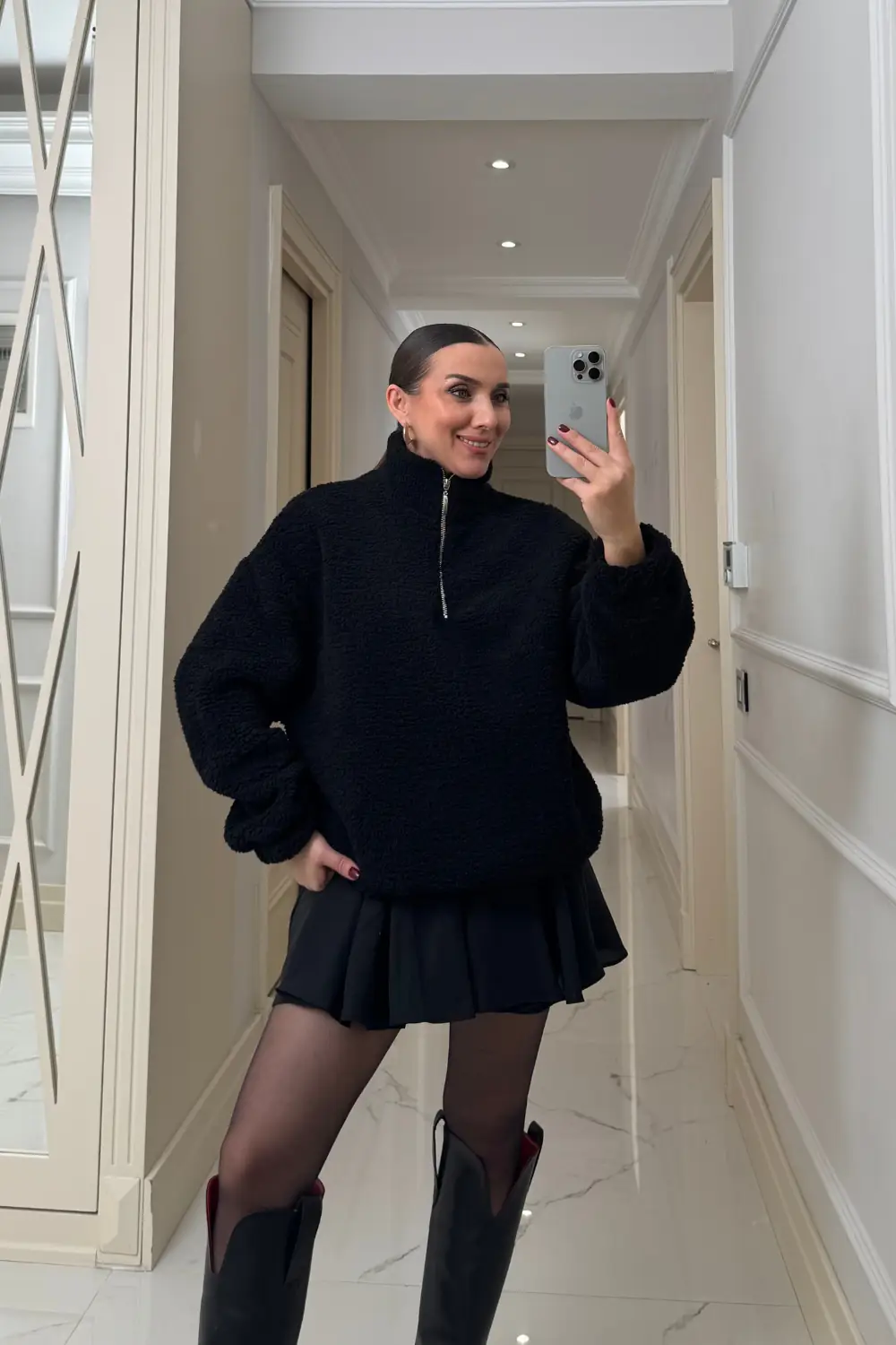 Dik Yaka Fermuarlı Polar Kadın Sweatshirt - SİYAH