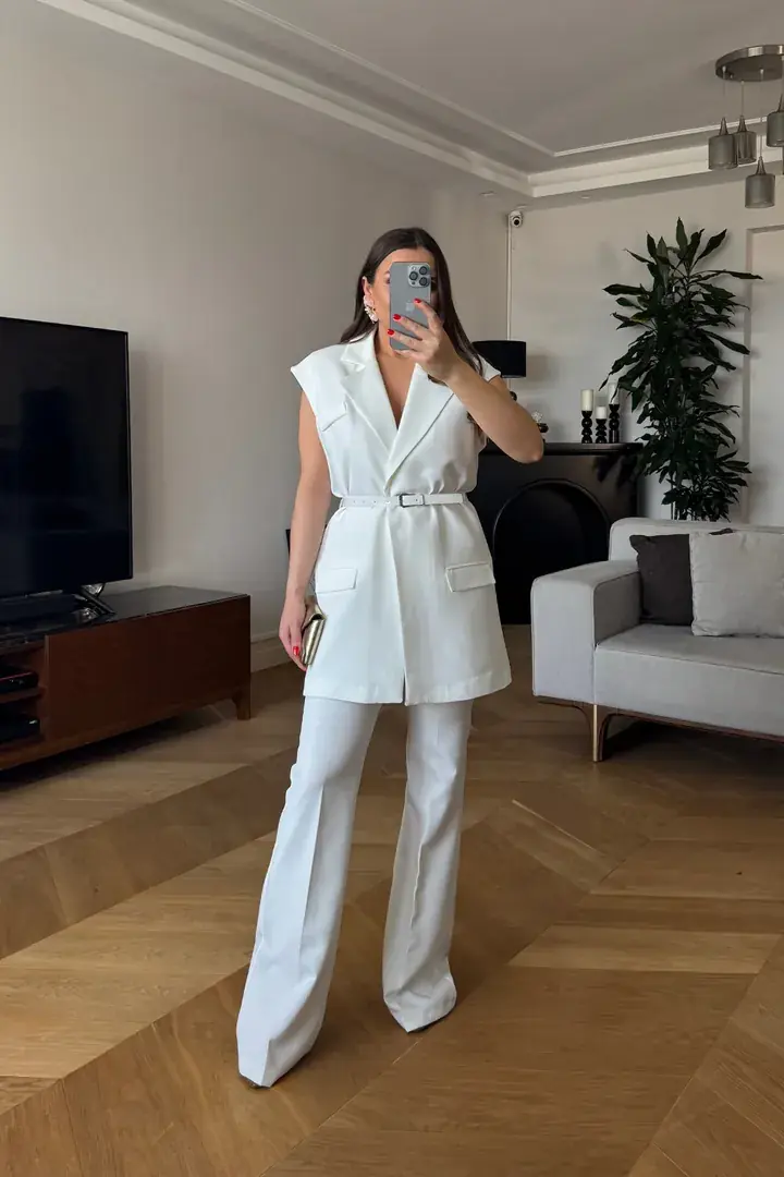 Kemerli Oversize Kadın Yelek - Beyaz