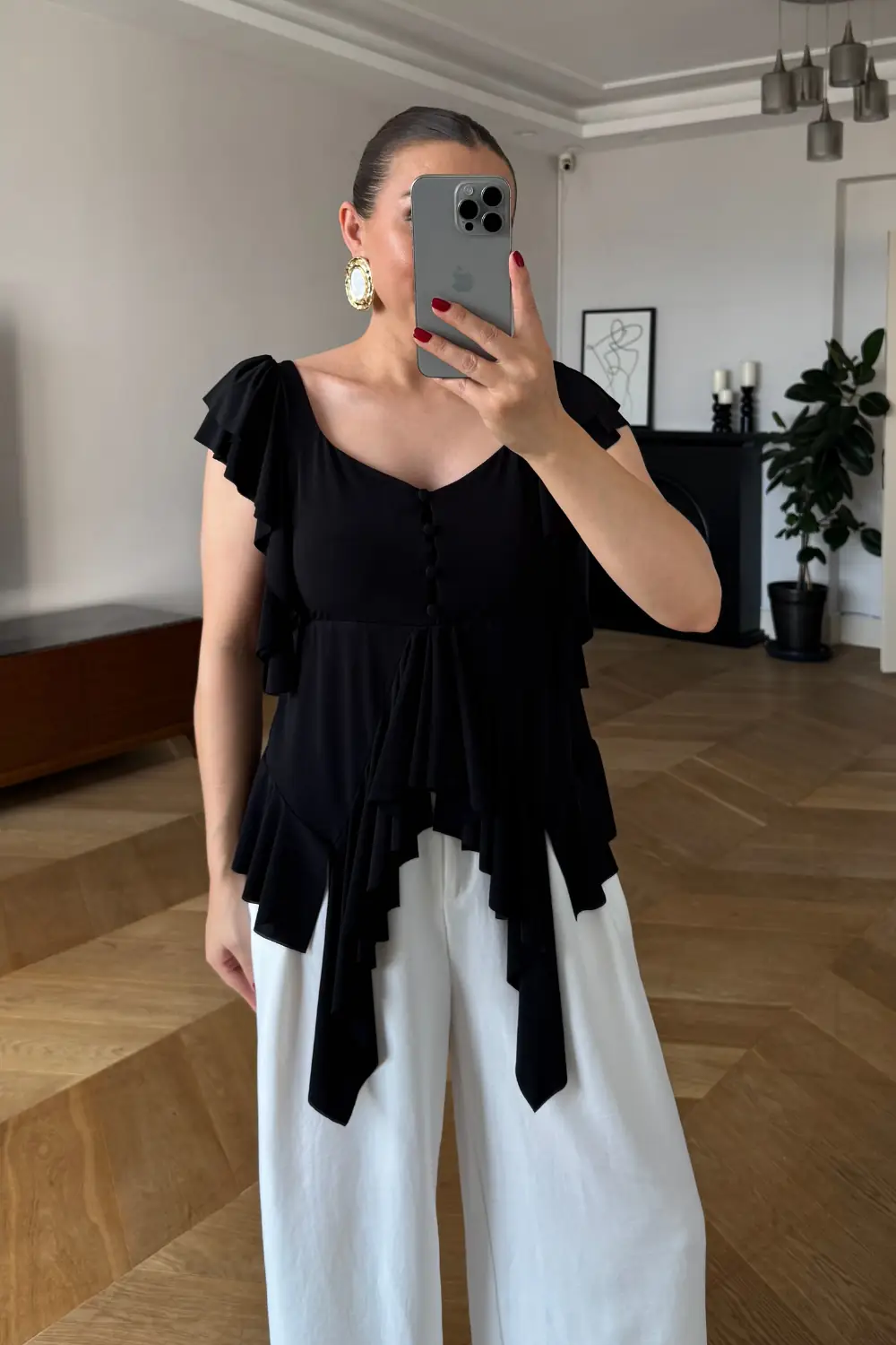 Asimetrik Kesim Volanlı Bluz 4