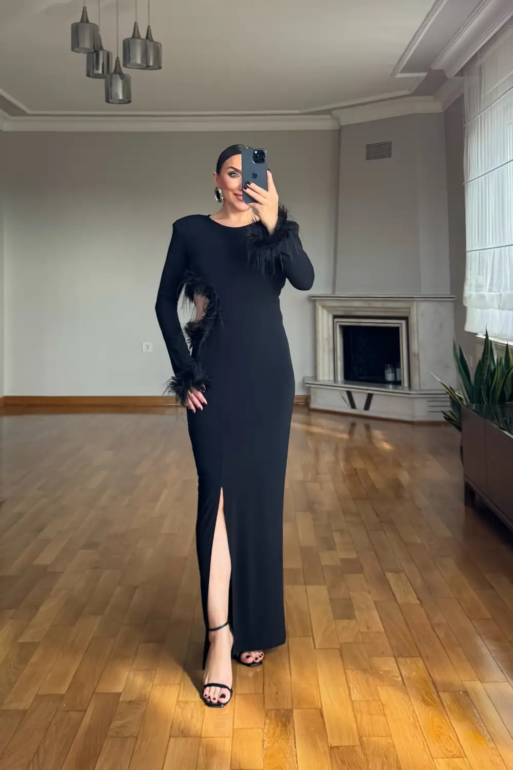 Otriş Detaylı Bel Dekolteli Uzun Elbise 3