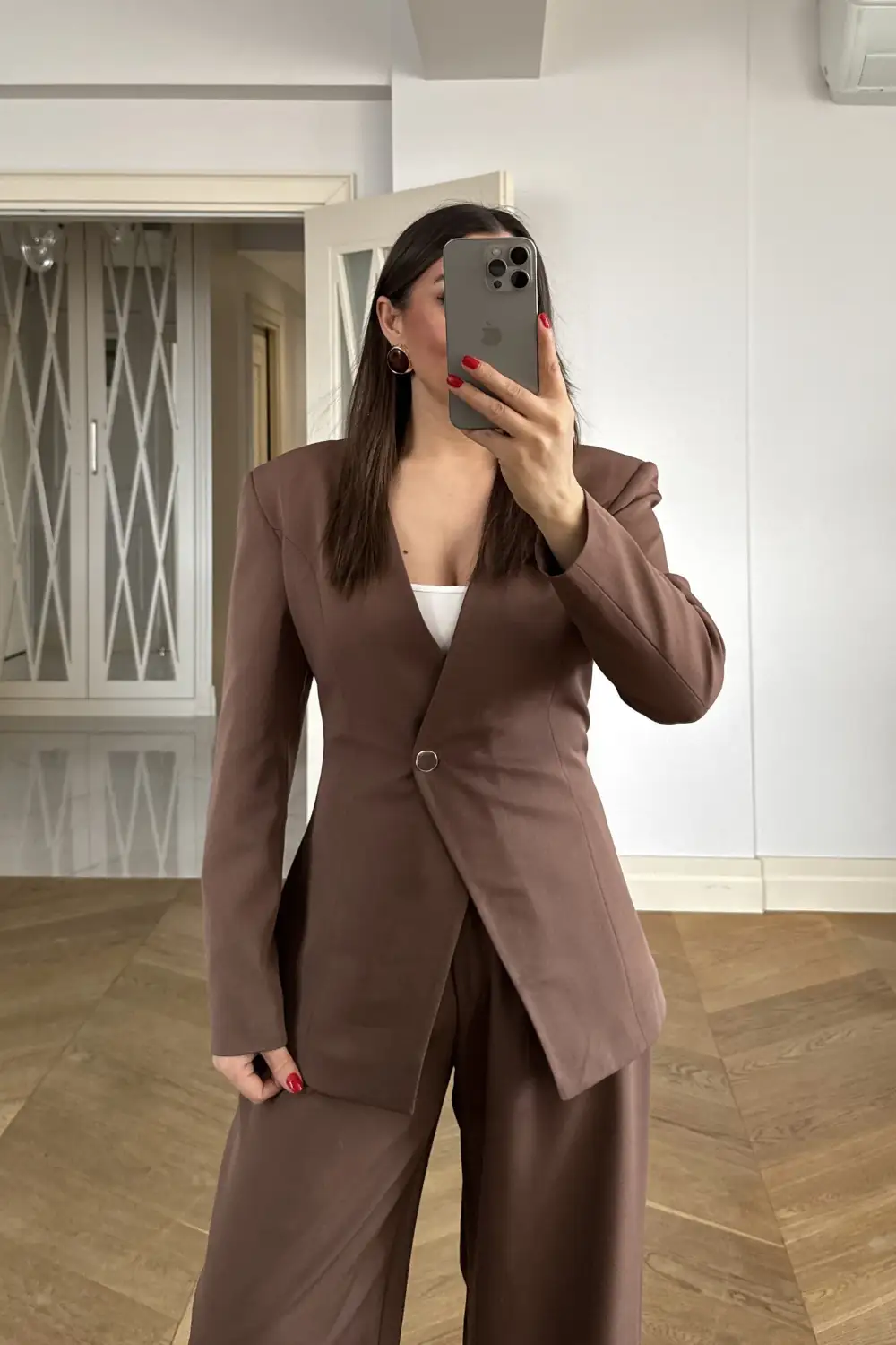 Yakasız Vücuda Oturan Blazer Kadın Ceket - Kahverengi