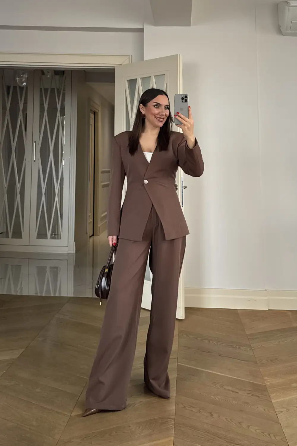 Yakasız Vücuda Oturan Blazer Kadın Ceket - Kahverengi
