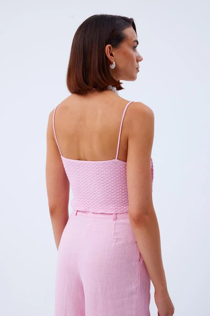 Fiyonk Detaylı Askılı Triko Crop - Pembe
