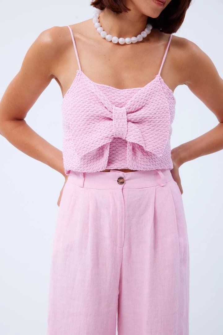 Fiyonk Detaylı Askılı Triko Crop - Pembe