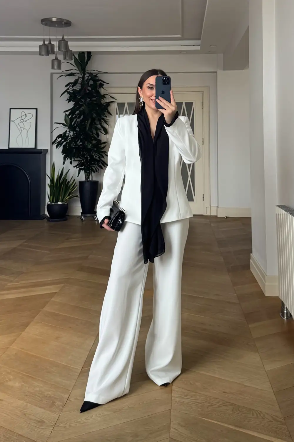 Fular Bağlamalı Blazer Pantolon Takım 1