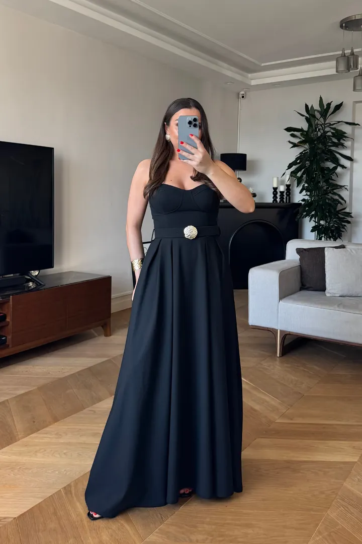 Göğüs Kuplu Askılı Uzun Elbise 9