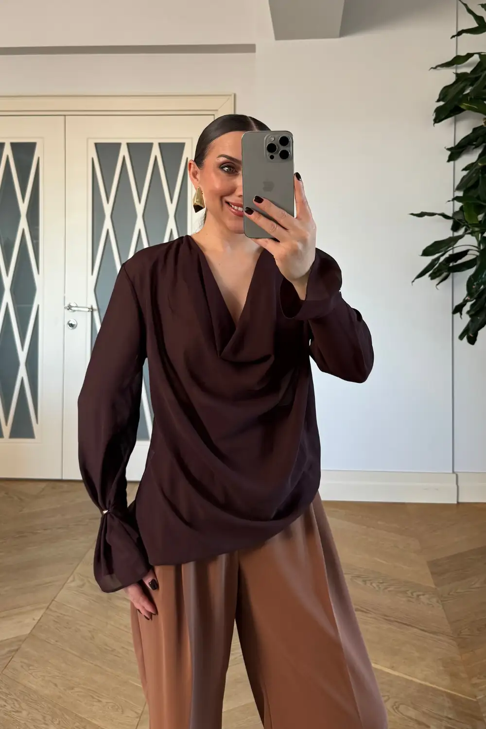Degaje Yaka Kol Detaylı Bluz 1
