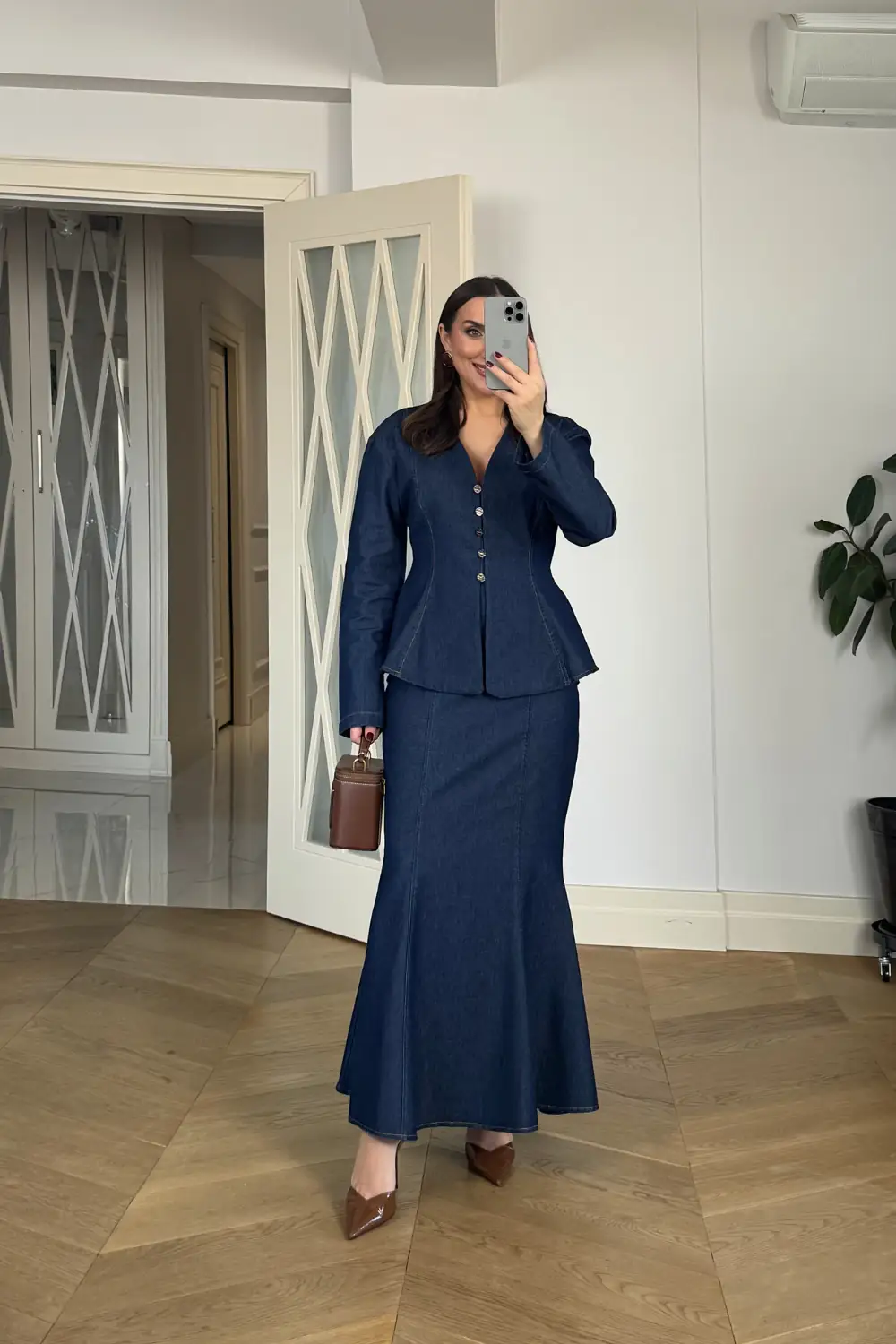 Vücüda Oturan Gömlek Etek Denim Takım 1