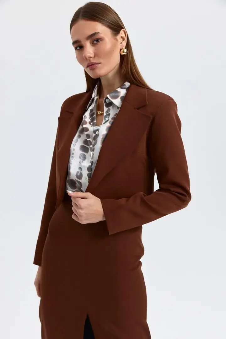 Vatkalı Blazer Crop Kadın Ceket - Kahverengi